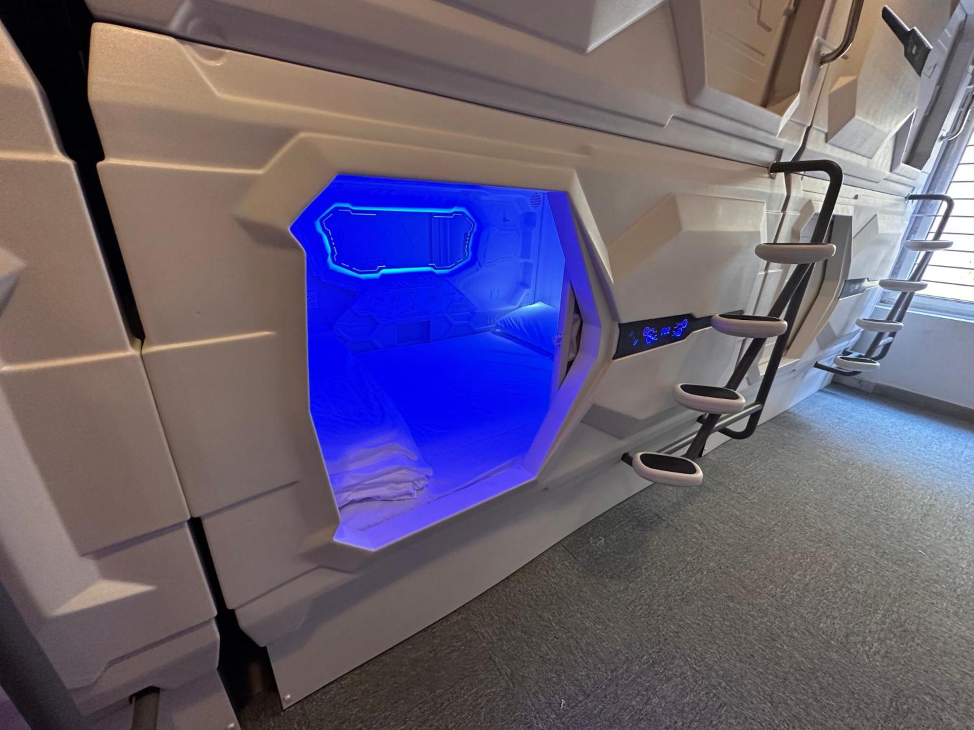 Hotel Blr Pods Bengaluru Zewnętrze zdjęcie