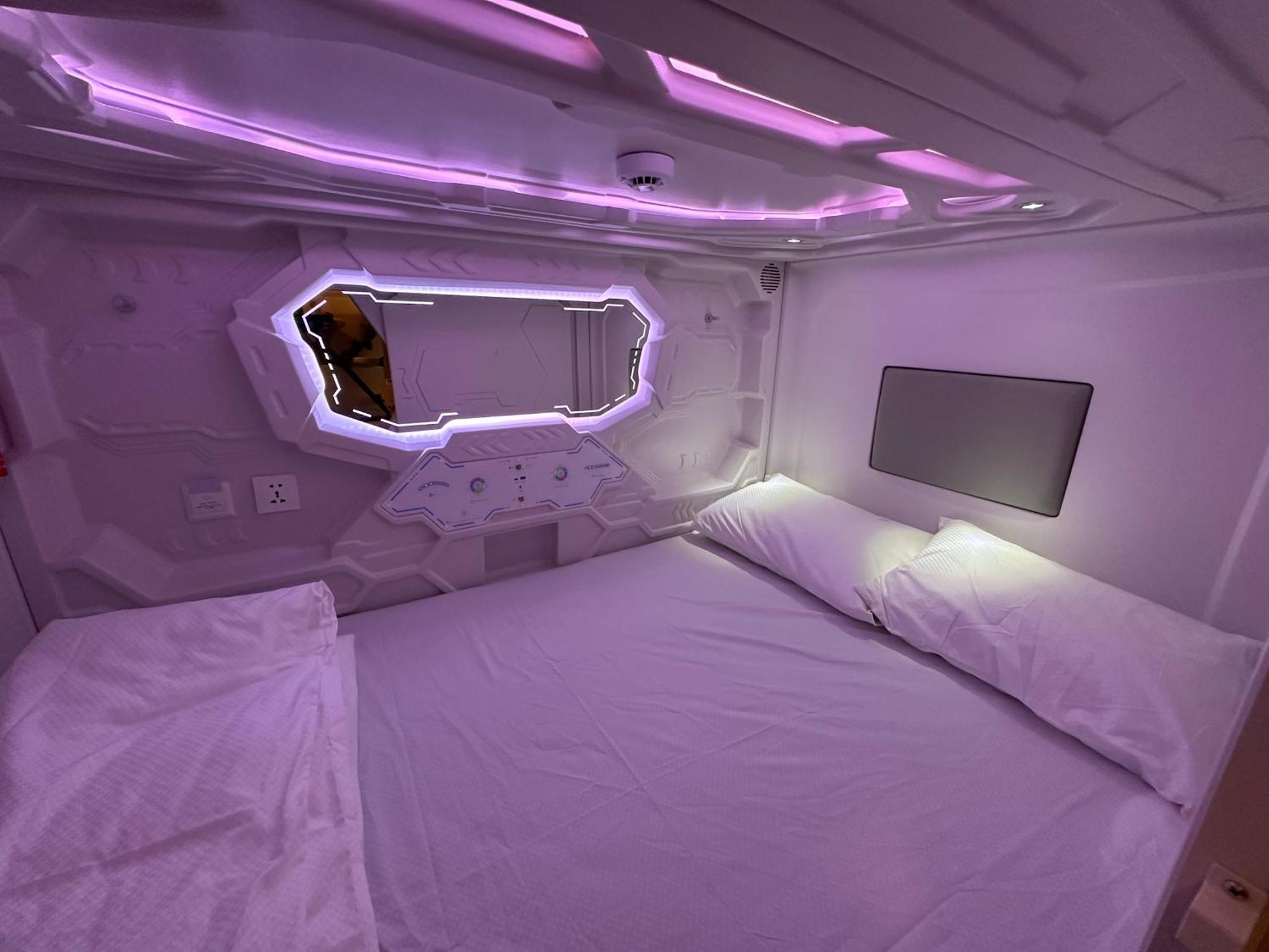 Hotel Blr Pods Bengaluru Zewnętrze zdjęcie